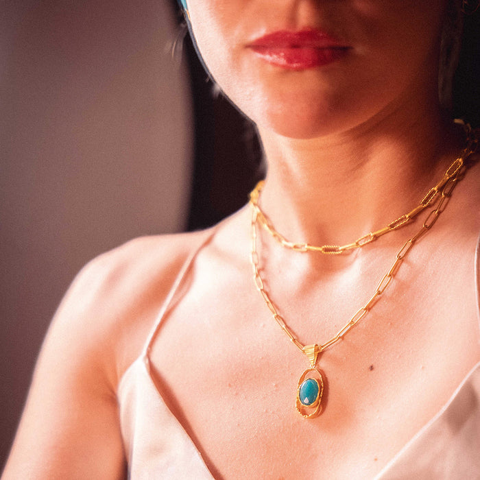 COLLAR VINTAGE FORMATION