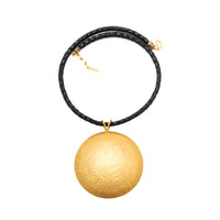 COLLAR LUNA CUERO