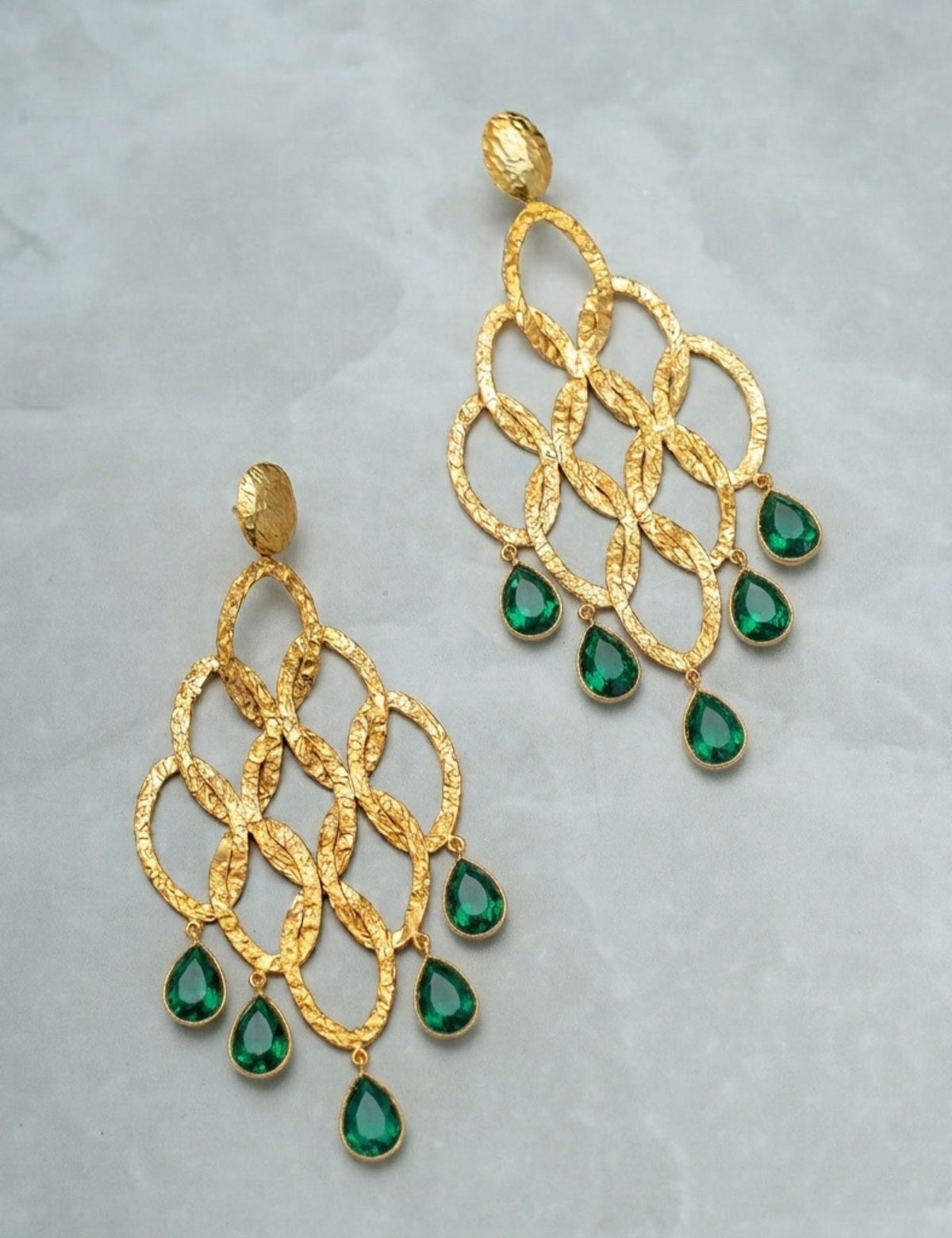 Aretes Crops Circle Chandelier Cristal - Verde Esmeralda